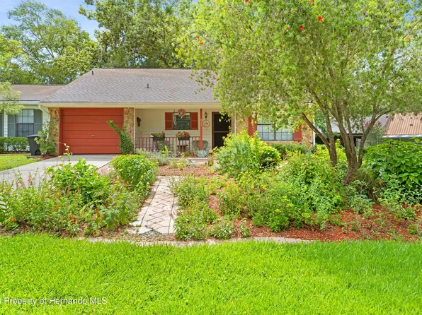 827 Darby Ln, Brooksville, FL 34601
