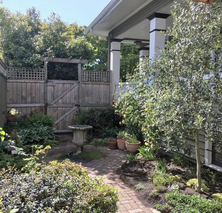 Private side yard.