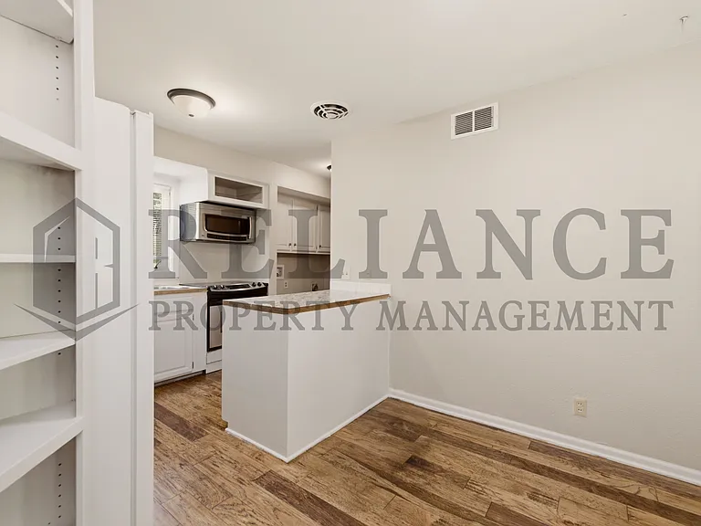 9923 W Binter Ln — Photo 22