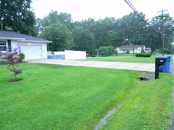 4th image of 33 Maplewood Ave
