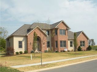 115 Fernleaf Ct, State College, PA 16801