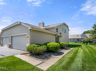 1124 Bernath Pkwy, Toledo, OH 43615