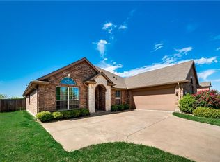 708 Saline Creek Dr, Glenn Heights, TX 75154