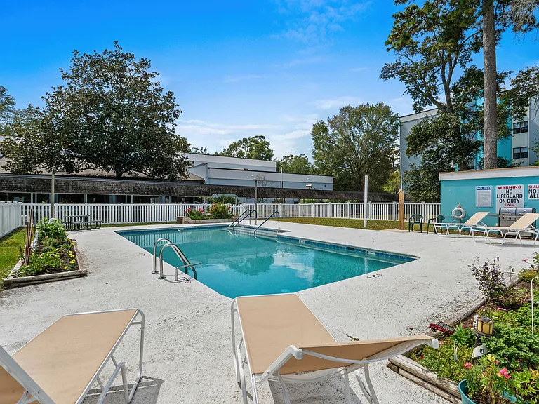 5001 Little River Rd #E-404 — Photo 5