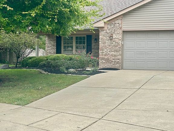 3rd image of 8930 Stepping Stone Way