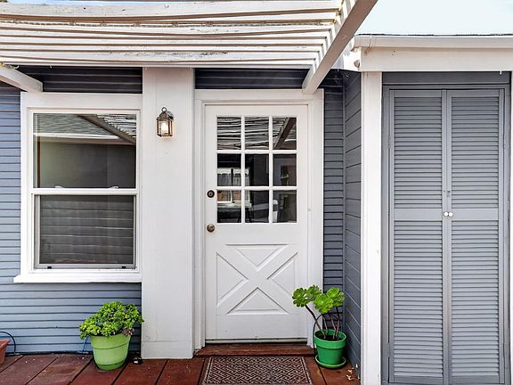 3rd image of 34 Sandy Beach Rd