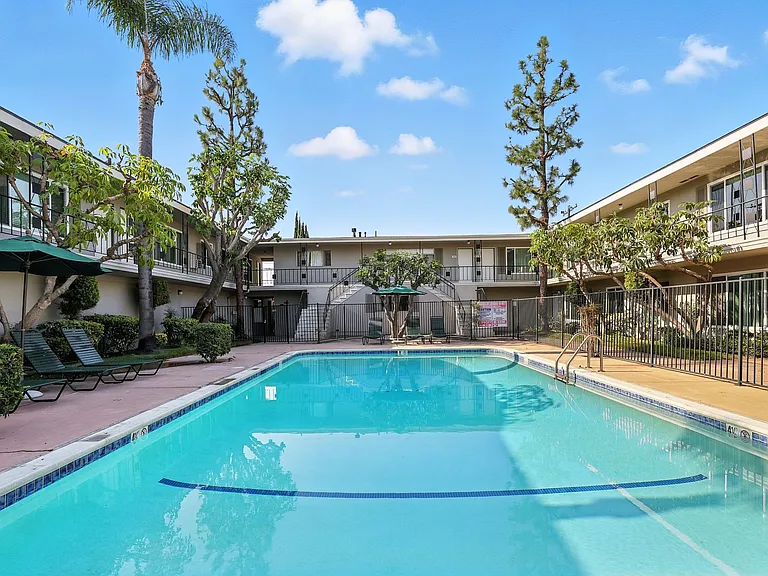 Mistyvale Apartments — Photo 7