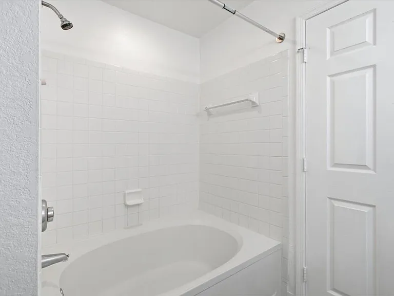 13703 Richmond Park Dr N #1706 — Photo 15