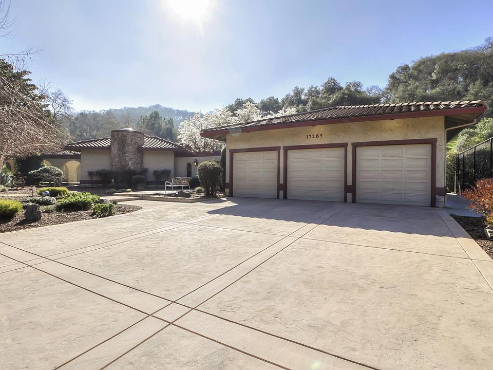 1st image of 17285 Chesbro Lake Dr