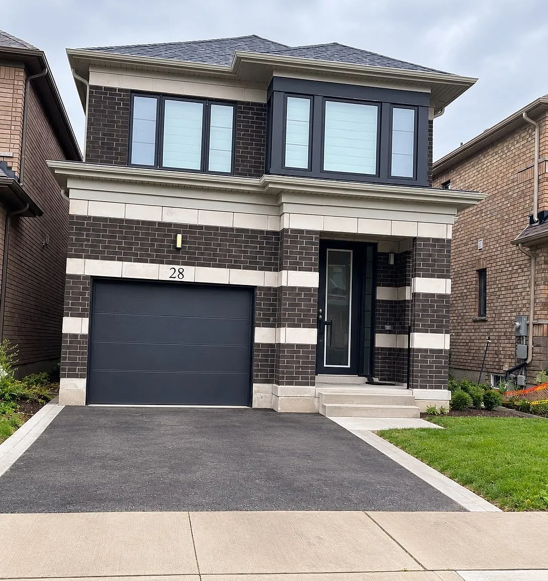 4 bed, $2,650 — Photo 1