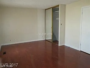 2909 Merritt Ave — Photo 3