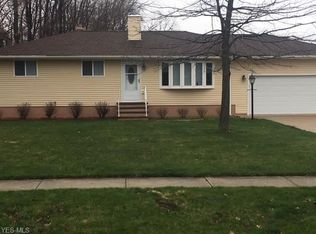 9061 White Oak Dr, Twinsburg, OH 44087
