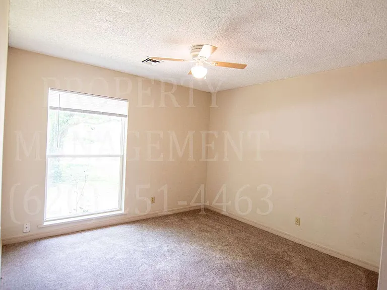 204 Edgewood Dr — Photo 26