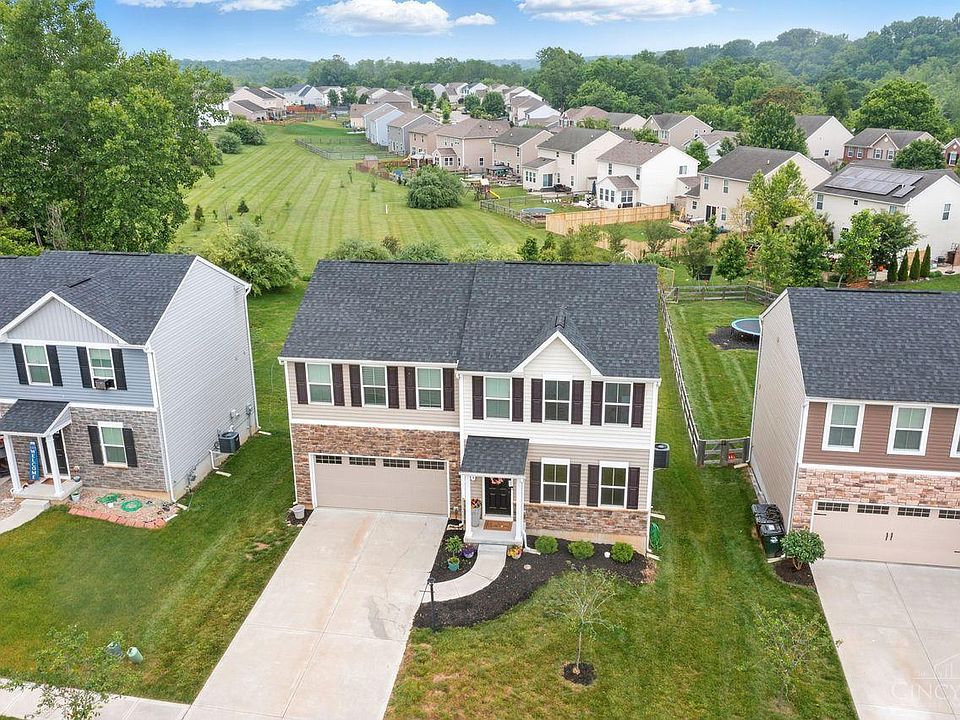 Chika✕2 5229 Jessica Suzanne Dr, Morrow, OH 45152 | Zillow