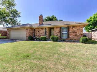 12404 SW 5th St, Yukon, OK 73099