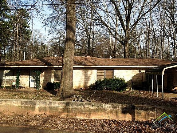 2nd image of 118 N Pecan