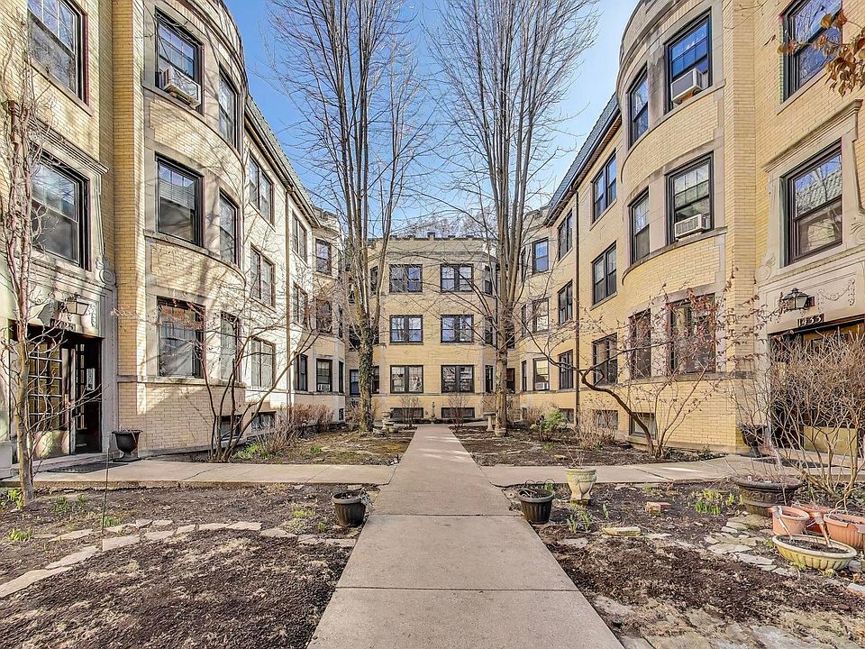 1st image of 1431 W Summerdale Ave APT 3A