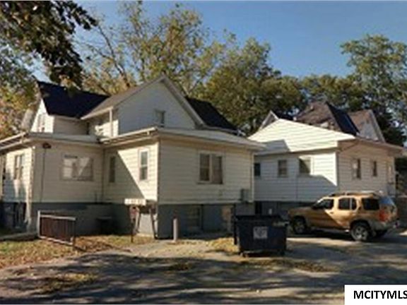 2nd image of 220 3rd St NW