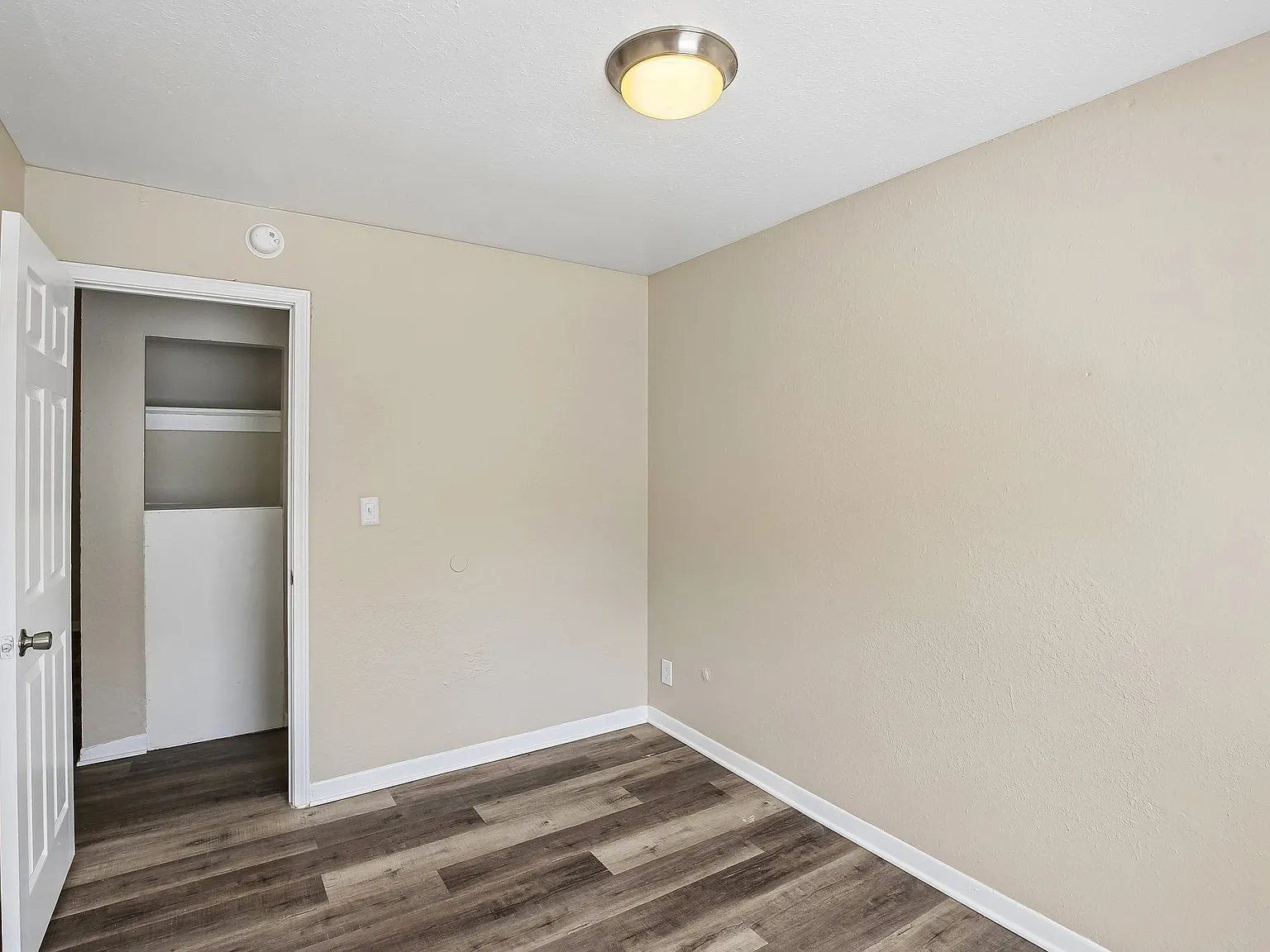 Pleasant Grove Apartments — Photo 3