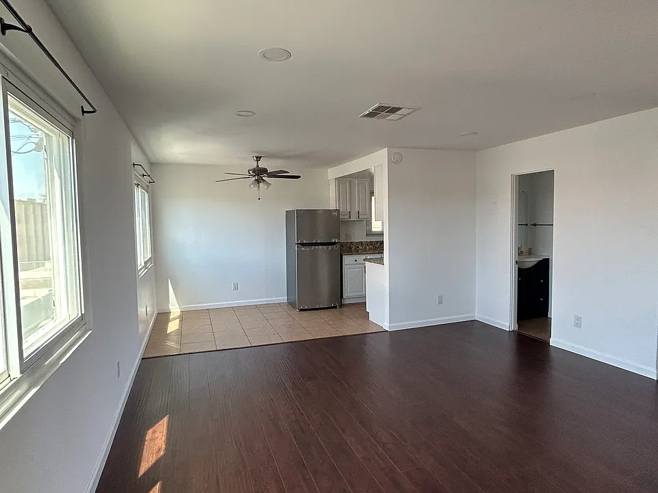 915 Pepper St #5