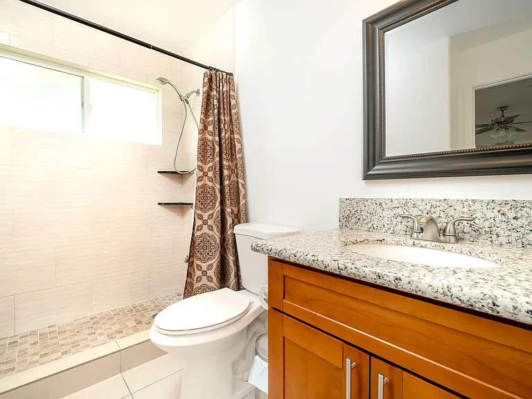 37 Cypress Ave #D — Photo 11