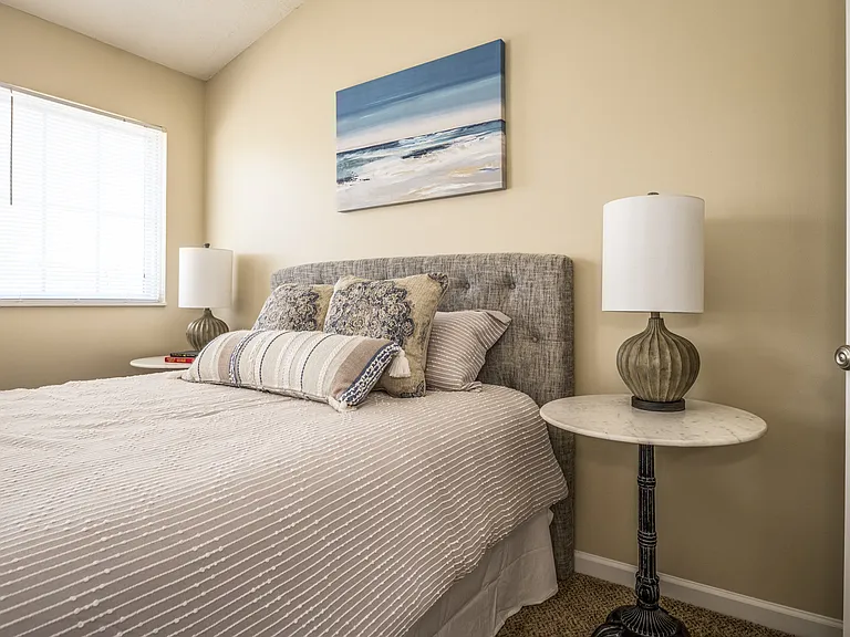 Arbors at Turnberry — Photo 27