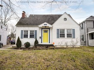 1209 Oakmont Rd, Charleston, WV 25314