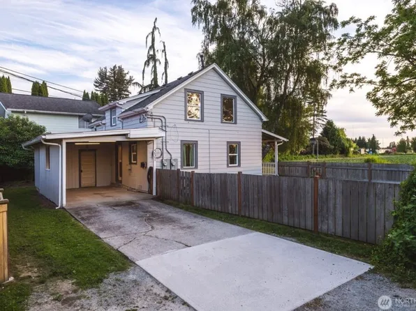531 N Barker St #B, Mount Vernon, WA 98273