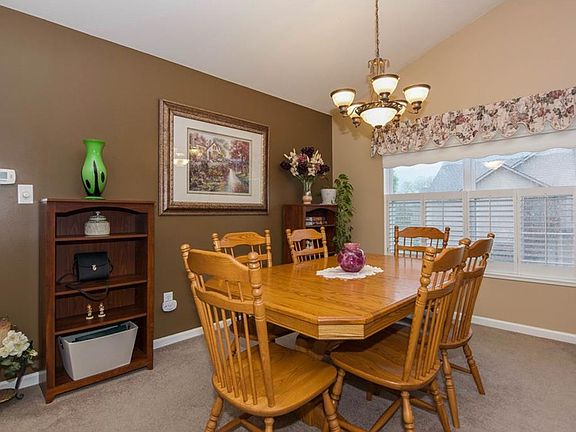 5th image of 429 Creekwood Dr Unit 203