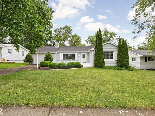 316 Redbud Ln, Greencastle, IN 46135