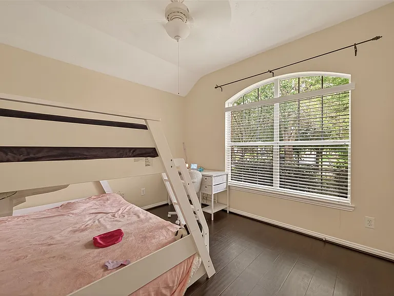 23222 Century Plant Dr — Photo 18