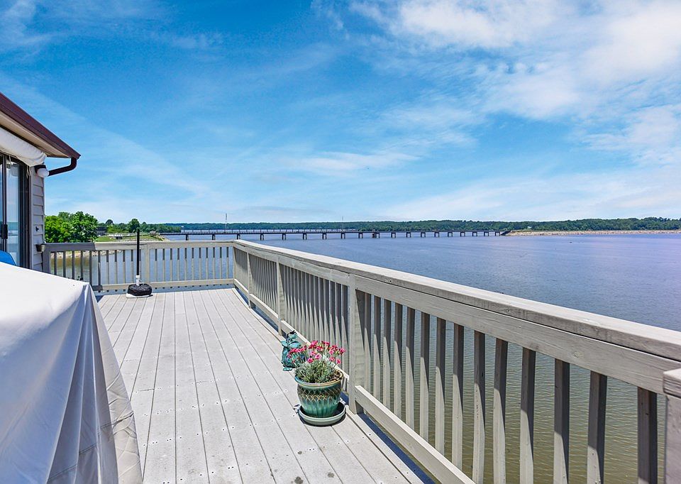 55 The Moorings Clarksville VA | Zillow