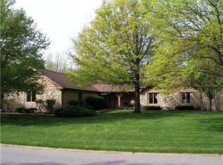 9938 Cedar Ridge Dr, Carmel, IN 46032