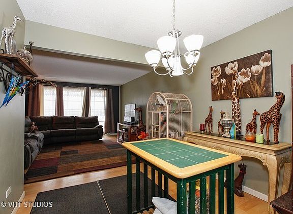 4th image of 259 N Barney Dr