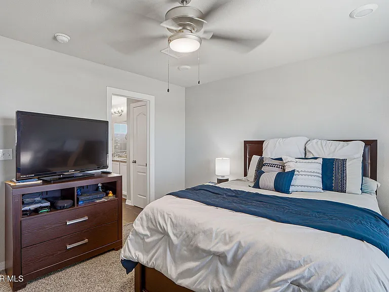 13852 Paseo De La Luna Ave — Photo 43