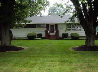 8430 Wehrle Dr, Williamsville, NY 14221