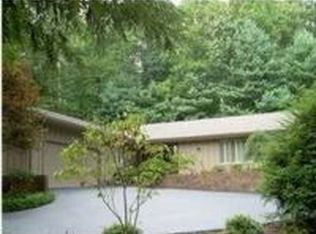 10 Victoria Ln, Signal Mountain, TN 37377