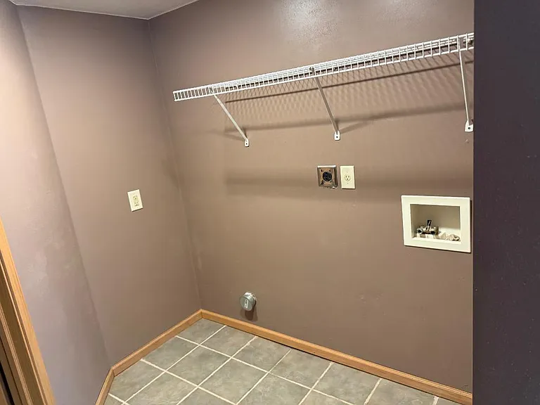 606 Samuel Dr — Photo 20