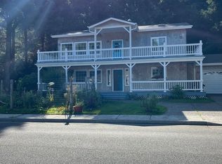 496 Fairway Ct, Seaside, OR 97138