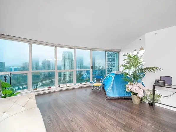 210X Willingdon Ave #6088, Burnaby, BC V5H 2T3