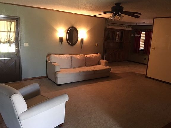 2nd image of 2302 Lange St