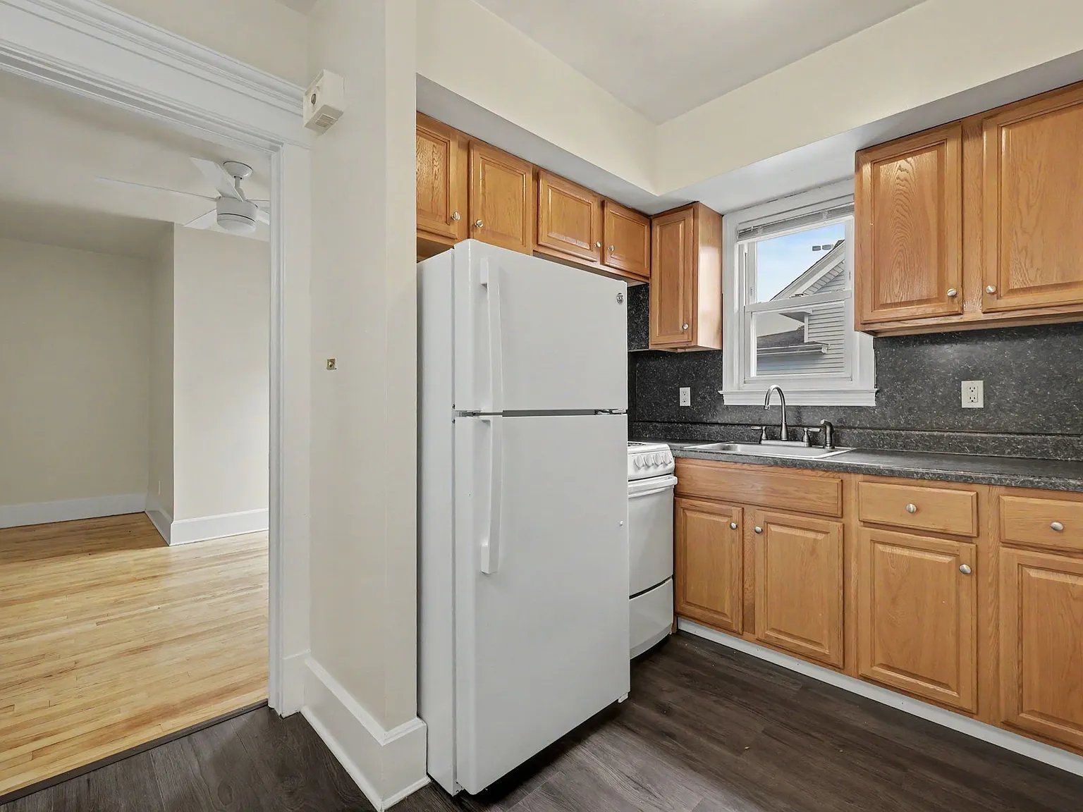 1 Bedroom including Heat &Hot water — Photo 2