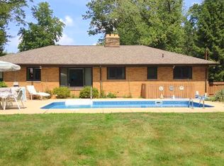 12252 Coit Rd, Bratenahl, OH 44108