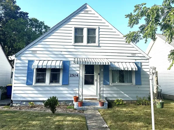 2504 W 8th St, Muncie, IN 47302