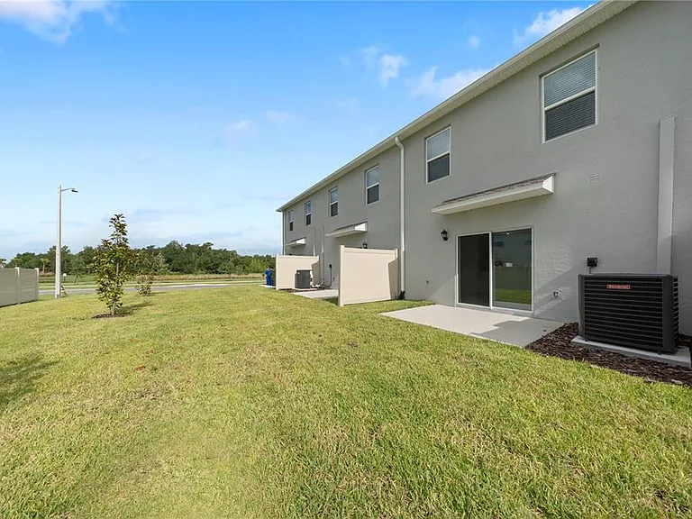 4302 Butterscotch Cir — Photo 14