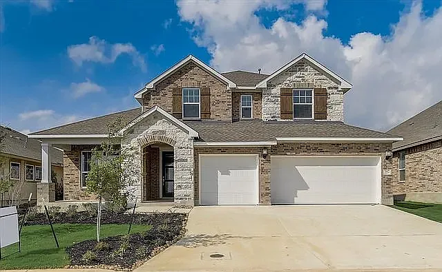 387 Borchers Blvd — Photo 1