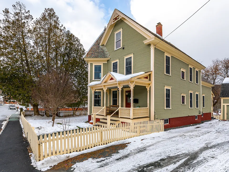 12 Cross St