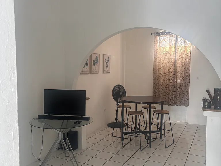 724 Calle Cerra #B7 — Photo 4