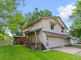 6646 Kara Dr, Eden Prairie, MN 55346