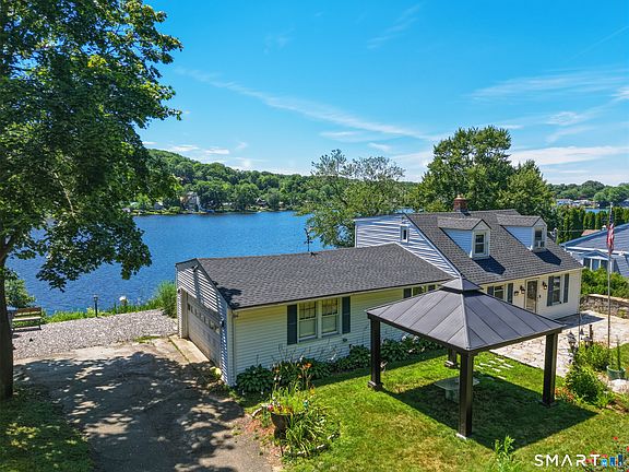 3rd image of 160 Lake Plymouth Boulevard